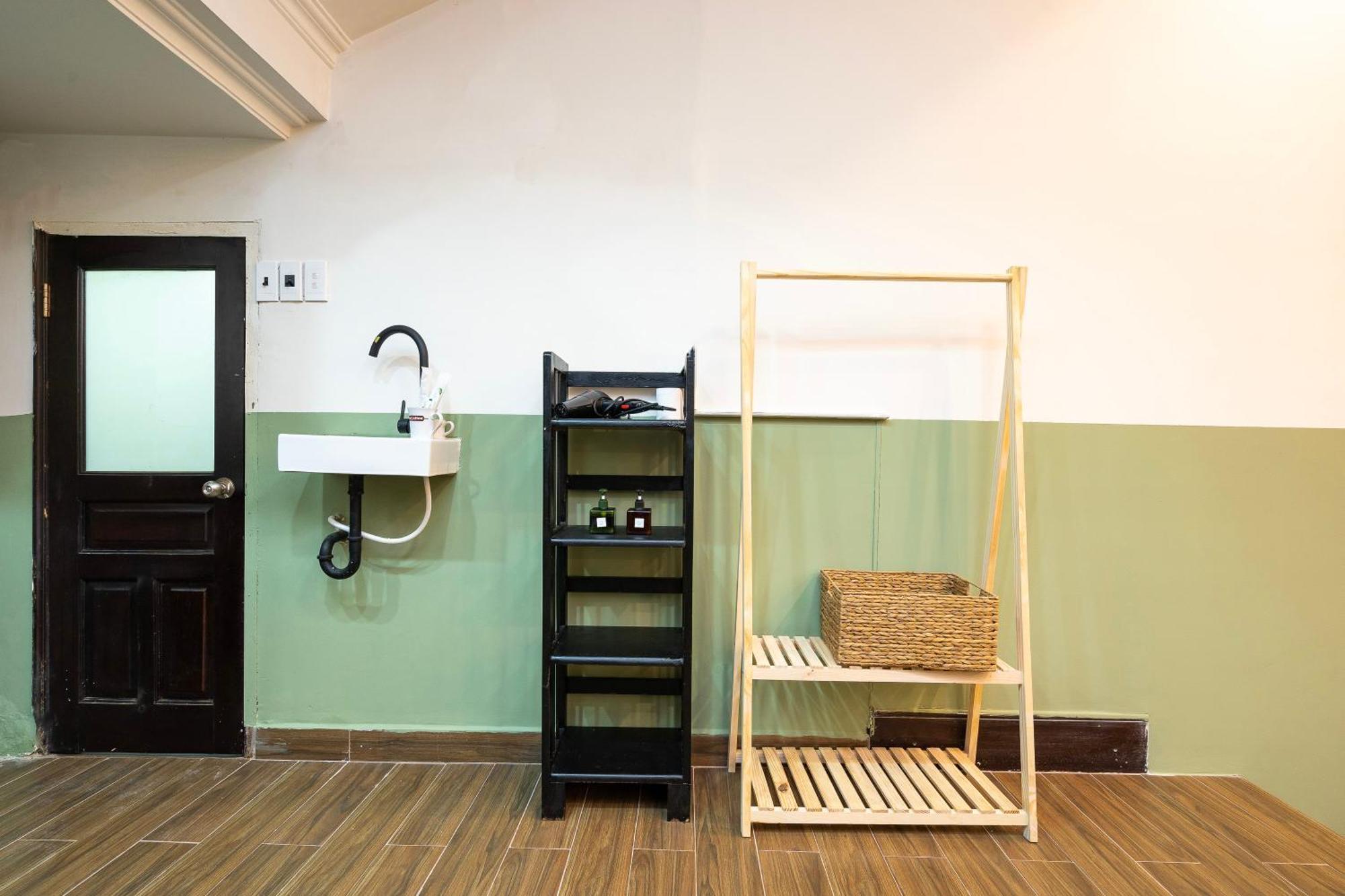Charming A Little Saigon Apartment - Heart Of Vibrant District 1 Aparthotel Ho Chi Minh City