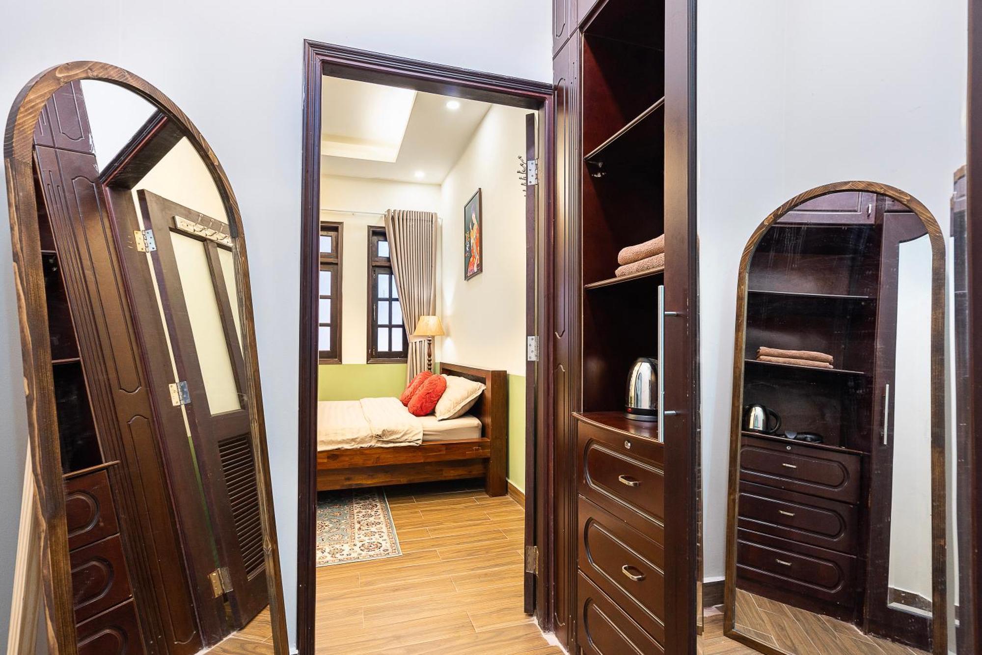 Appart hôtel Charming A Little Saigon Apartment - Heart Of Vibrant District 1 *