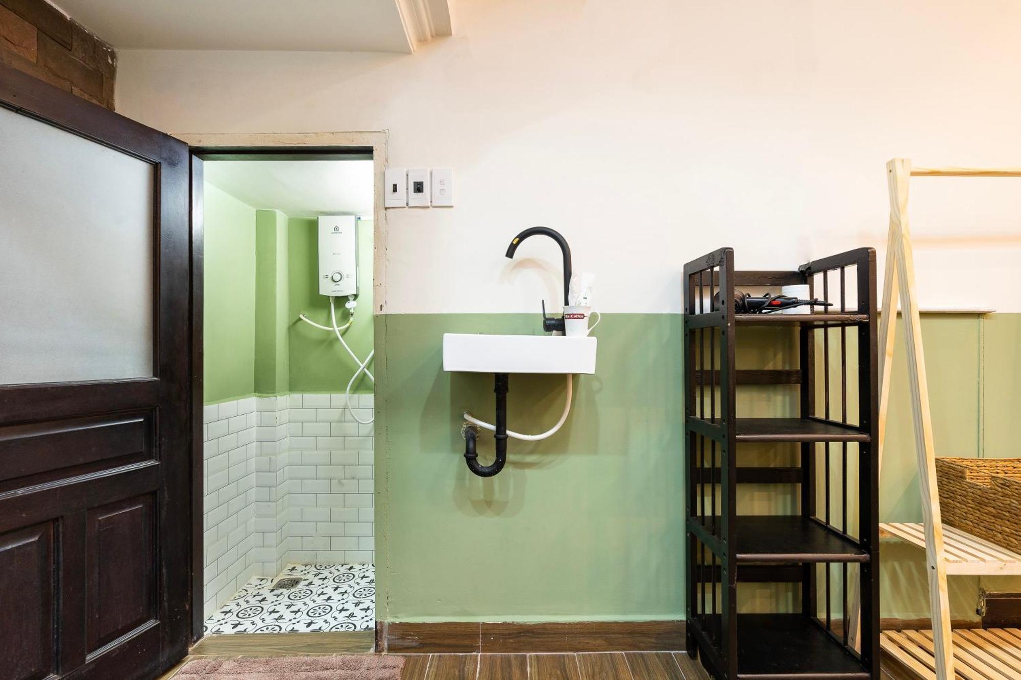 Charming A Little Saigon Apartment - Heart Of Vibrant District 1 Hô Chi Minh-Ville